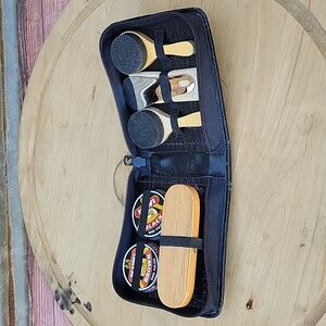 Travel Shoeshine Kit
